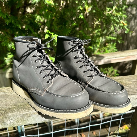 Red Wing Women’s 6 Inch Classic Moc Short Boot in Stone Size 8 - Picture 10 of 11